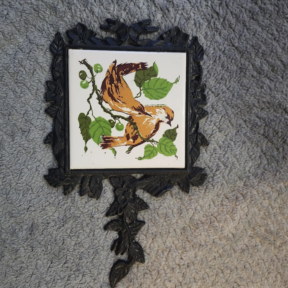 vintage trivet, produced by Holt Howard or FM Japan, ceramic
